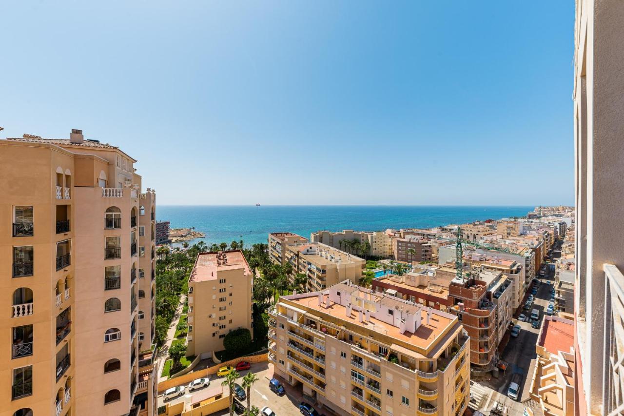Apartamento Seaview Deluxe Torrevieja Kültér fotó